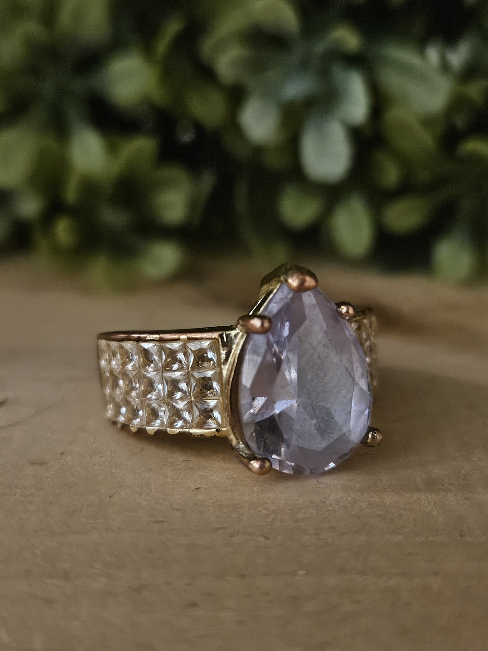 S925 Silver, 14K Gold Plated Band Inlaid Pear Shaped Zircon Cocktail Ring